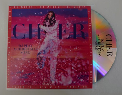 Cher play a christmas - cher,