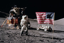 APOLLO 17 JACK SCHMITT ON MOON