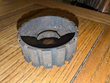 Triumph clutch centre