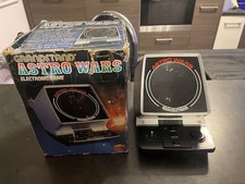 Vintage Astro Wars Grandstand Electronic Game 1981 Boxed good con RED FACE 4