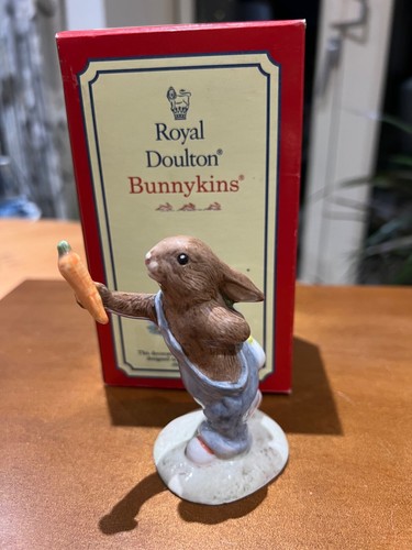 Royal doulton figurine - doulton,