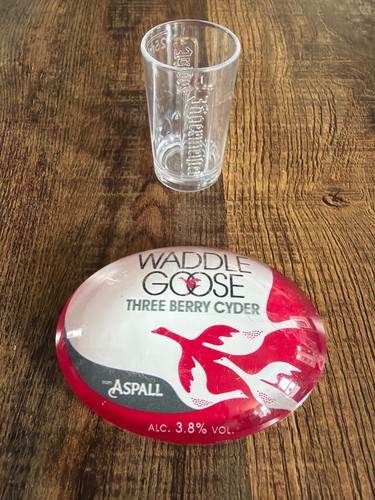 Waddle goose three berry cider - three,