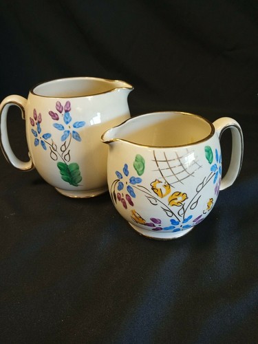 Sadler milk jug - jug, edge