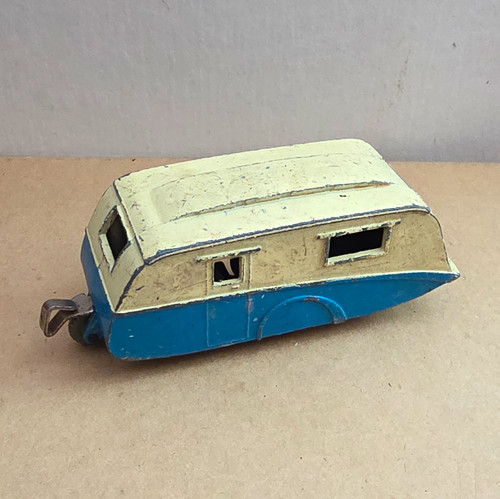 Dinky toys 190 caravan - toys,