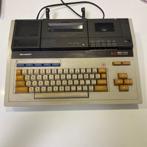Sharp 700 retro bit - mz-700, 8-bit