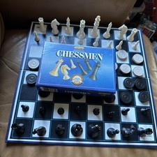 Bin Chess Set Chessmen Spear's Games  45530 Chess Boards+ Draughts