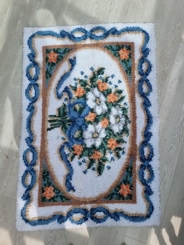 Vintage latch hook flower