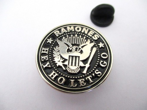 Ramones punk metal badge - punk,