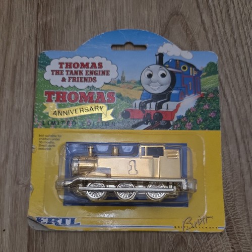 Gold thomas the tank engine - gold,