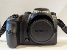 Samsung NX1 Digital Camera 28.2mp APS-C with Extras Fully Functioning