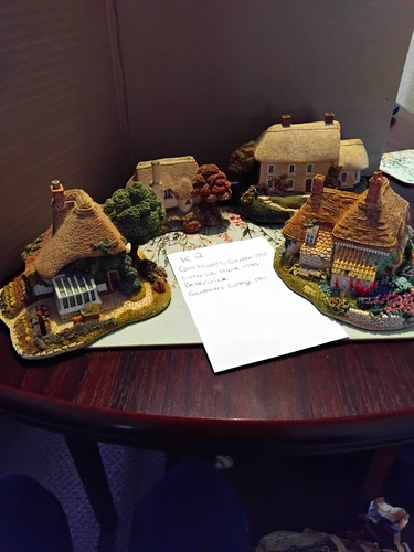 Lilliput lane set cottage - lilliput,