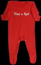 Baby Red Welsh 'Yma o Hyd' Babygrow Rompersuit Jumpsuit Sleepsuit - 6-12 Months