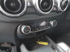 HEATING SWITCHES NISSAN JUKE