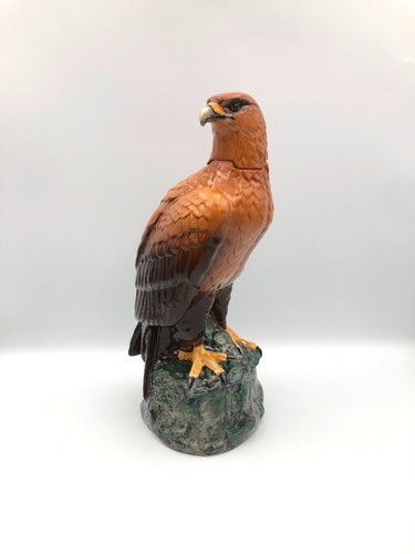 Royal doulton golden eagle - golden,