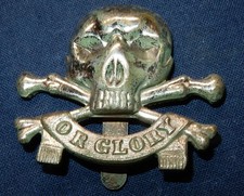 17TH / 21ST LANCERS BRITISH MILITARY CAP BADGE - SLIDER LONDON BADGE CO GENUINE