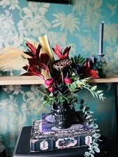 Skull Floral Center Piece Vase