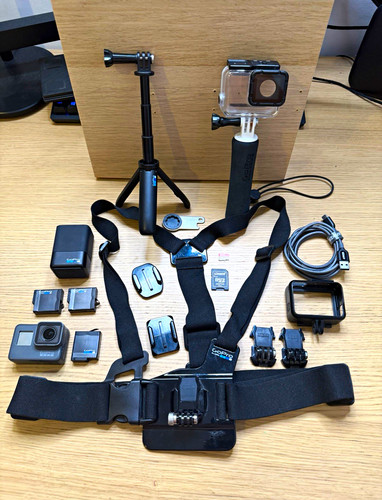 Gopro hero5 black bundle 3 - 4k,