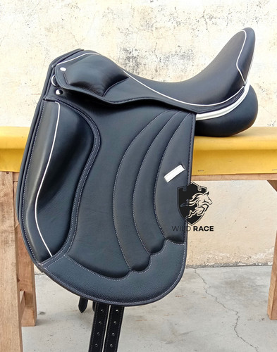 Wild race leather dressage - race,
