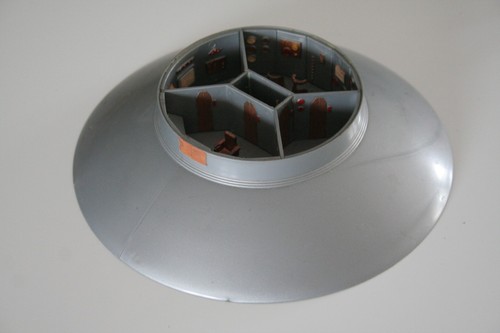 1968 ufo model - model, 1/72
