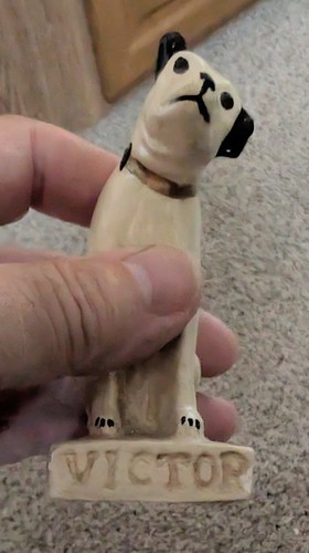 1930s rca nipper - in, dog