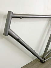 DIAMONDBACK TITANIUM ROAD BIKE