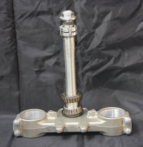 Lower fork clamp - lower,