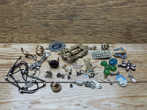 Job lot costume jewellery - lot,