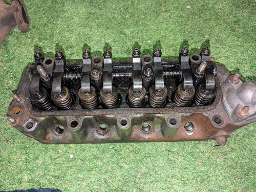 Classic mini cylinder head - cylinder,