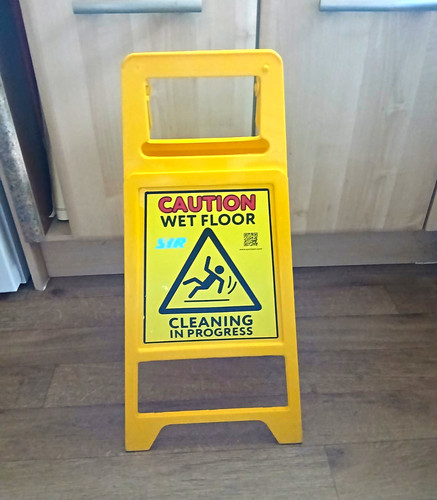 Yellow folding floor safety - yellow,