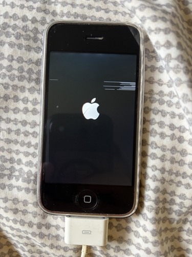 Apple iphone 8gb unknown - 2g,