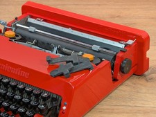 Olivetti Valentine Case Straps