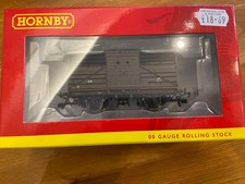 HORNBY 'OO' GAUGE R6735 SR 10