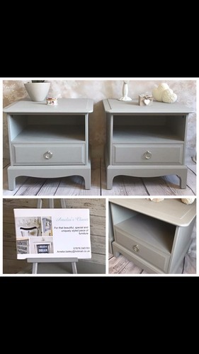 Pair stag minstrel bedside - of,
