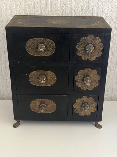 Small wooden chest - chest, trinket