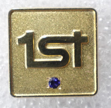 1st Place Gold Pin Blue Gem