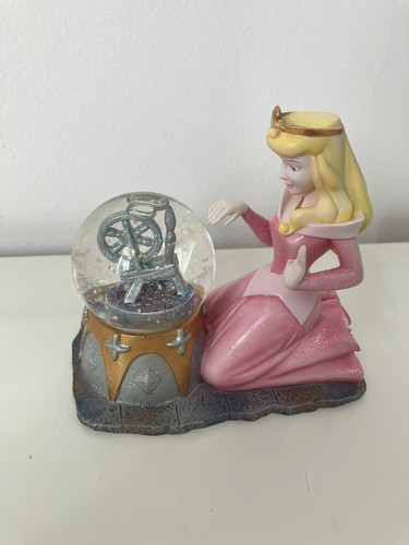 Sleeping beauty princess - sleeping,
