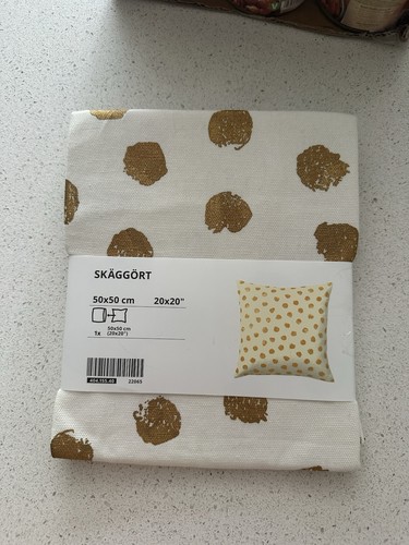 Ikea skaggort 20x20 throw - 20x20”,