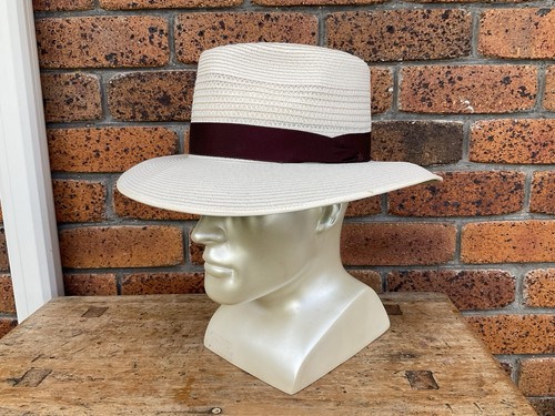 Akubra country club - country,