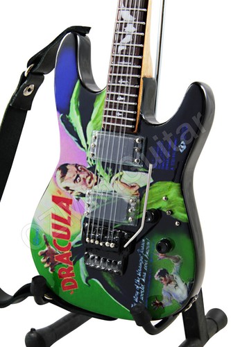Miniature guitar kirk - miniature, hammett