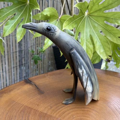 Cute vintage carved - cute, horn