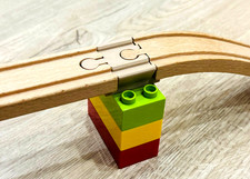 Pack of 8 x Duplo Wooden Train