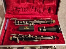 Boosey & Hawkes Regent Oboe (Serviced) with reeds - broken case hinges