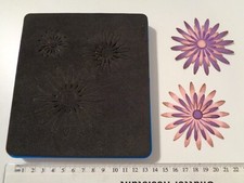 Ellison/Sizzix Bigz Flower Daisies - Craft Die Cutter - Sewing & Fabric
