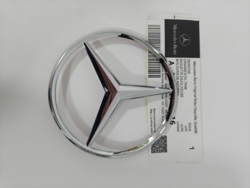 W212 gloss silver star - silver, emblem