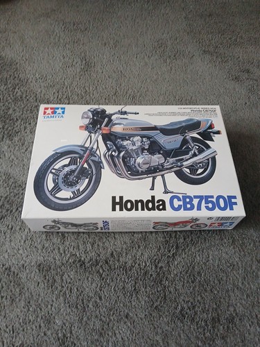 Tamiya honda cb750f - 1/12,