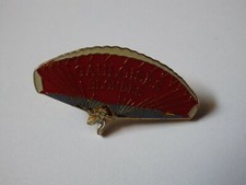 Vintage pin collector - pin's,