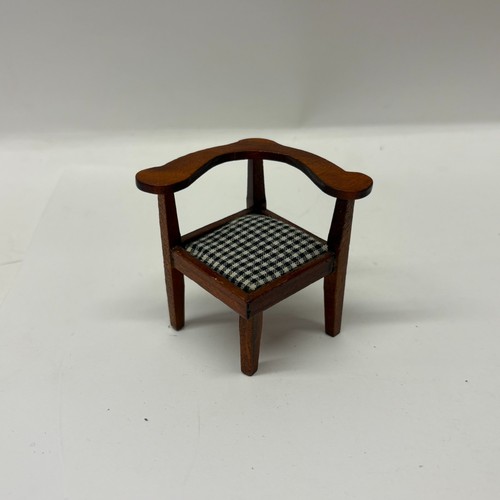 12th scale dolls house - dolls,