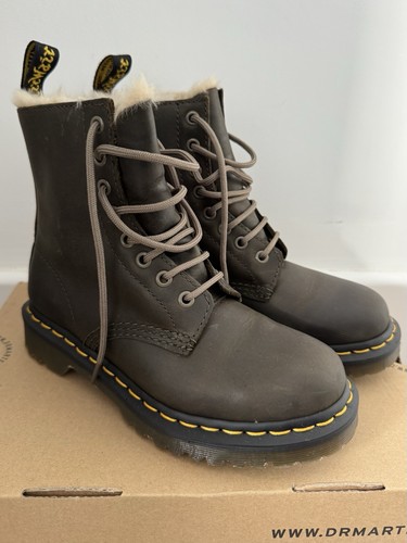 Martens women s leather - dr.,