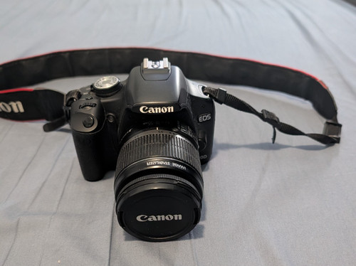 Canon eos 500d - 18-55mm, is