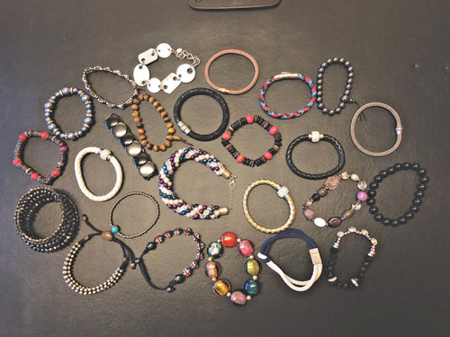 Bracelets a bargain - -,